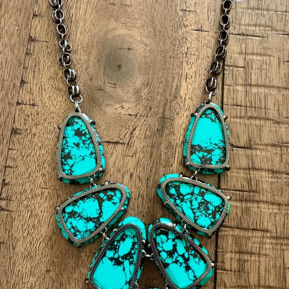 Kendra Scott - RARE Harlow Necklace in Variegated Teal Magnesite - necklace only - Picture 4 of 5